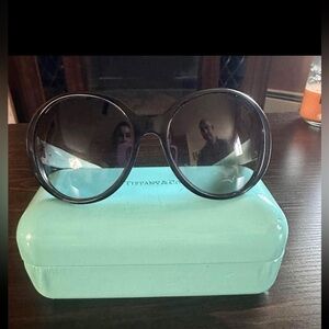 Tiffany’s sunglasses